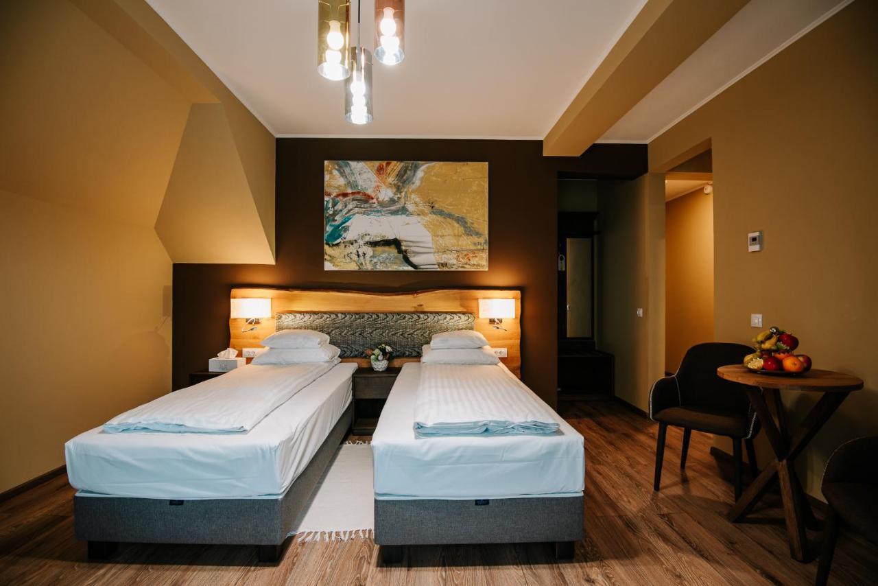Panorama Boutique Hotel Sfantu Gheorghe  Ngoại thất bức ảnh