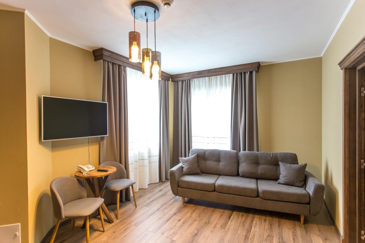 Panorama Boutique Hotel Sfantu Gheorghe  Ngoại thất bức ảnh