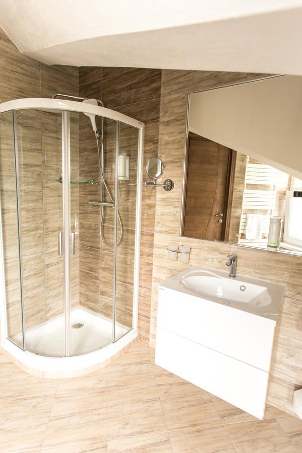 Panorama Boutique Hotel Sfantu Gheorghe  Ngoại thất bức ảnh